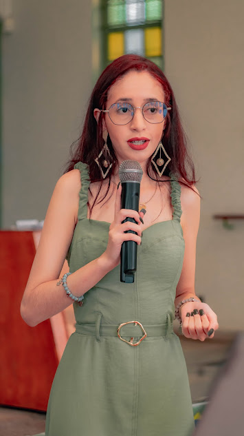 Palestra Governança do Eu com Izabela Dias. Registro 3
